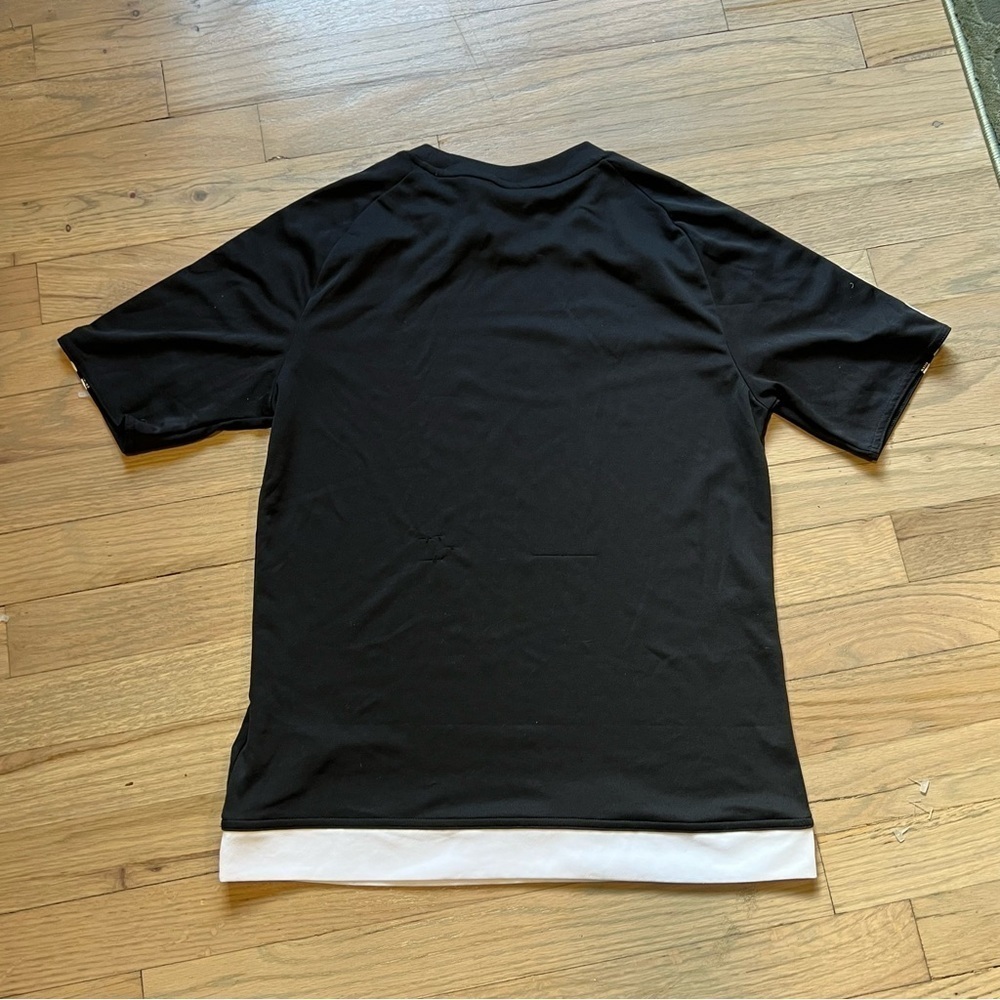 Adidas black and white crew neck tee - Picture 5 of 5